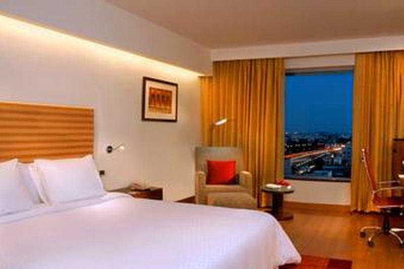 Four Points By Sheraton Jaipur, City Square Room photo